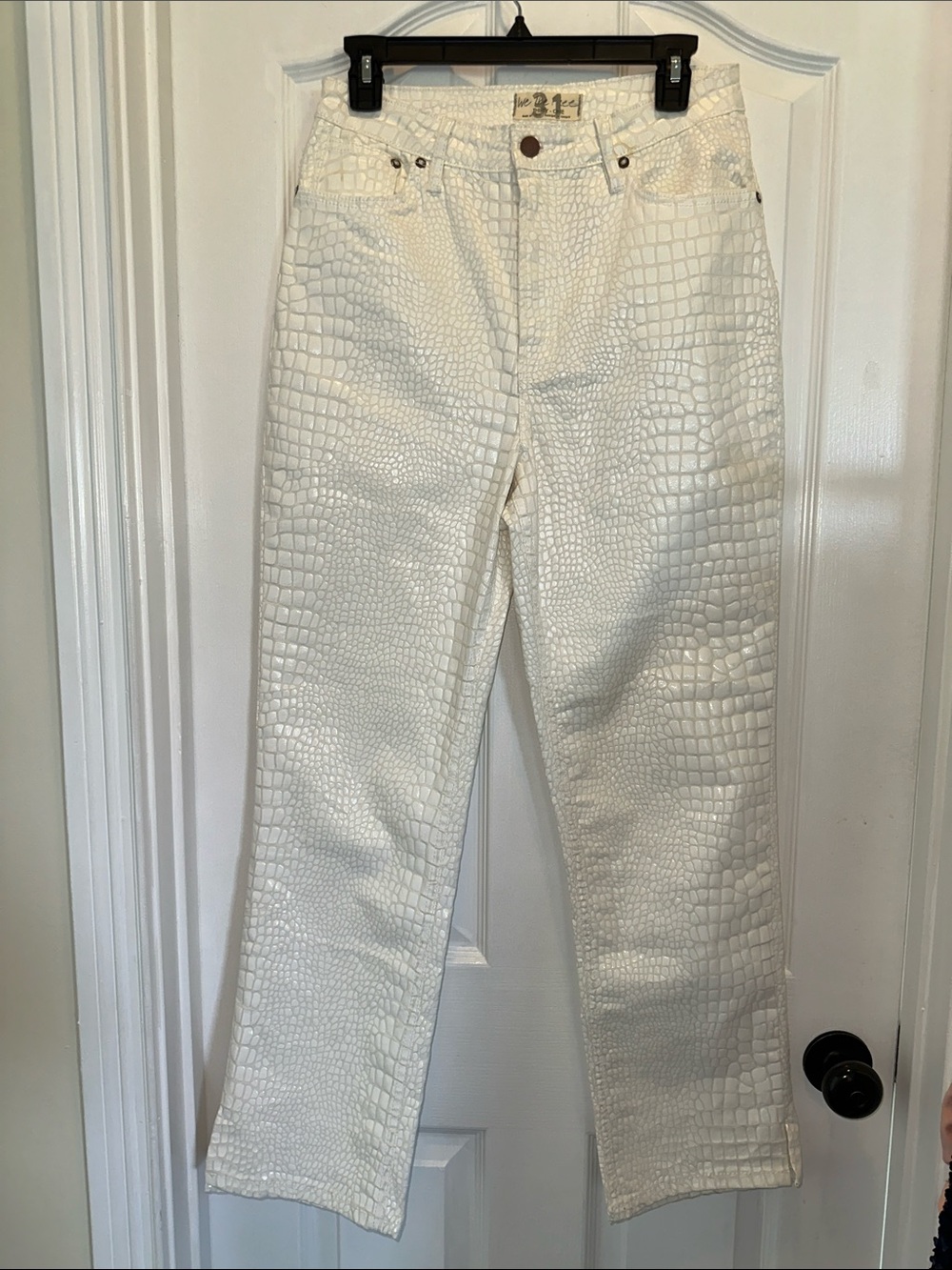 thirty-one White Textured Button-Front Pants